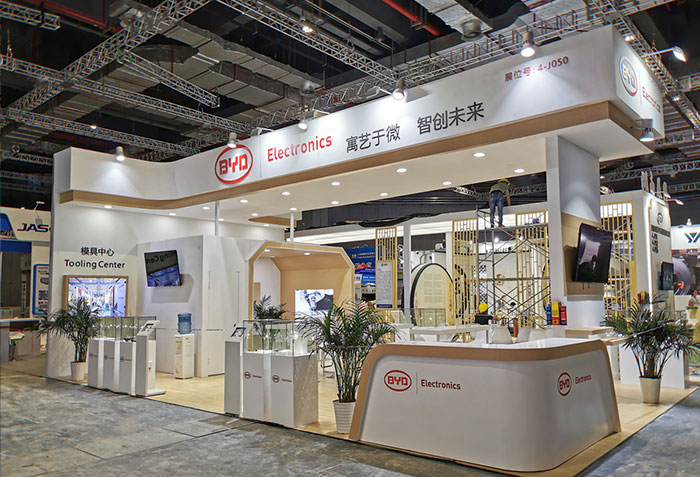 上海特裝機(jī)械展臺(tái)搭建上大機(jī)器該如何搬運(yùn)？有幾點(diǎn)不可忽視